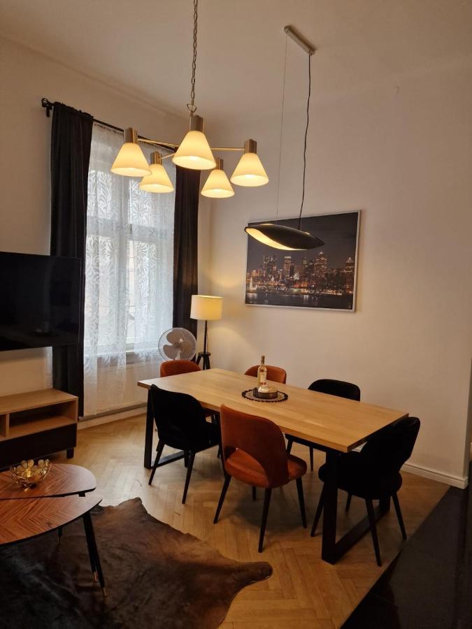 Golden Pearl - Main Square, 100 Sqm, 4 Rooms Krakow Exterior photo