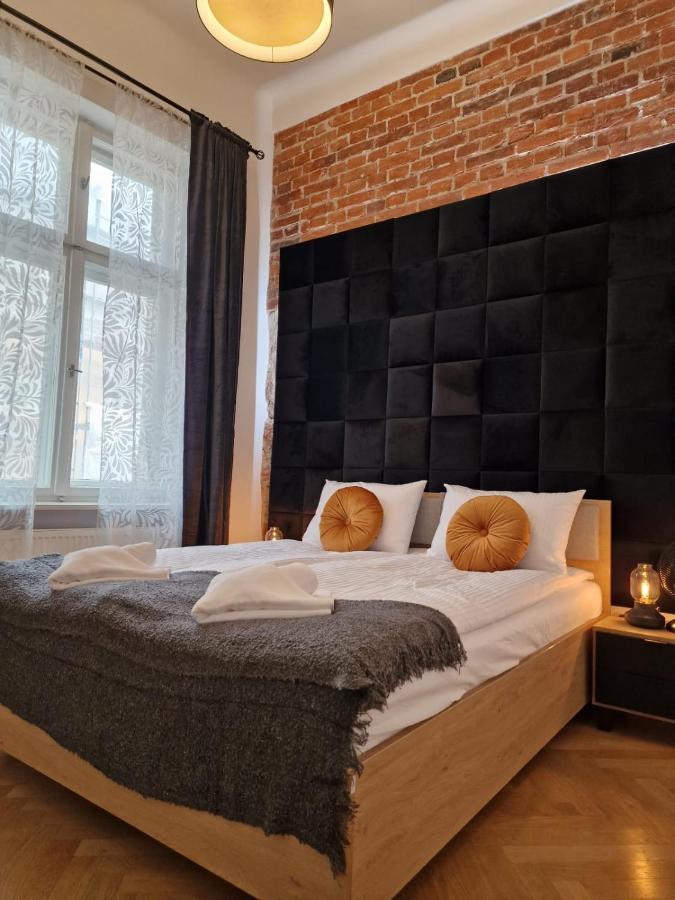 Golden Pearl - Main Square, 100 Sqm, 4 Rooms Krakow Exterior photo