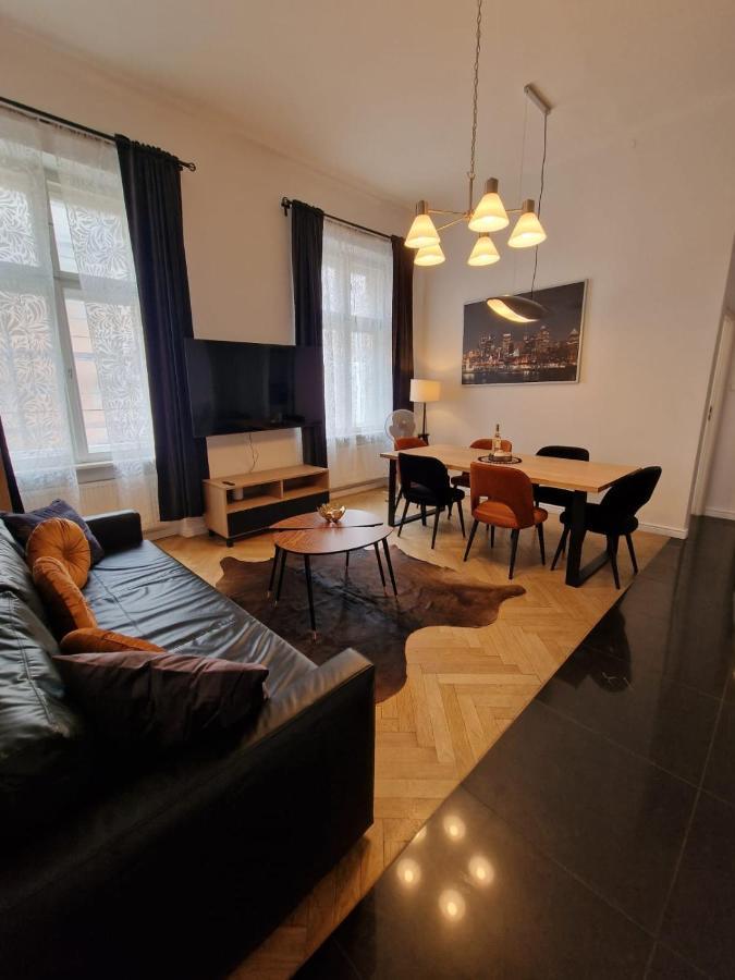 Golden Pearl - Main Square, 100 Sqm, 4 Rooms Krakow Exterior photo
