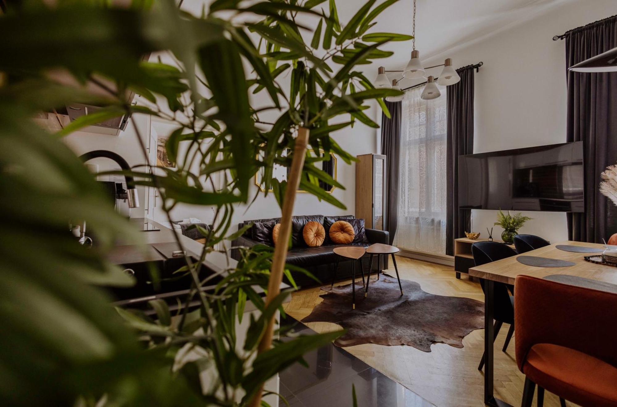 Golden Pearl - Main Square, 100 Sqm, 4 Rooms Krakow Exterior photo